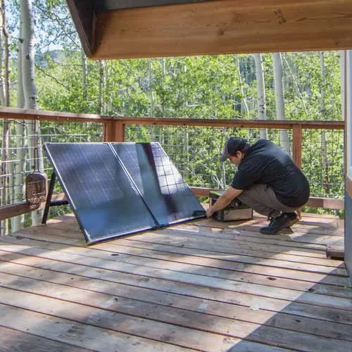 (4) Boulder 200 BC Solar Panel Bundle