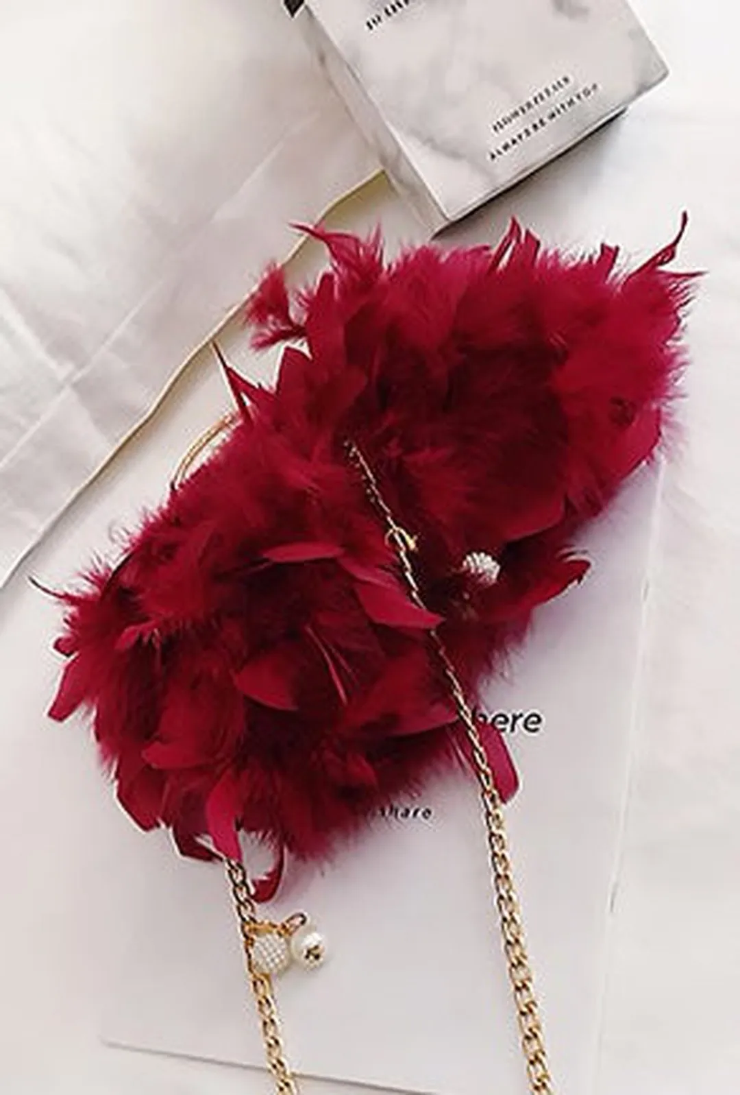 FIFI - FEATHER CLUTCH BAG