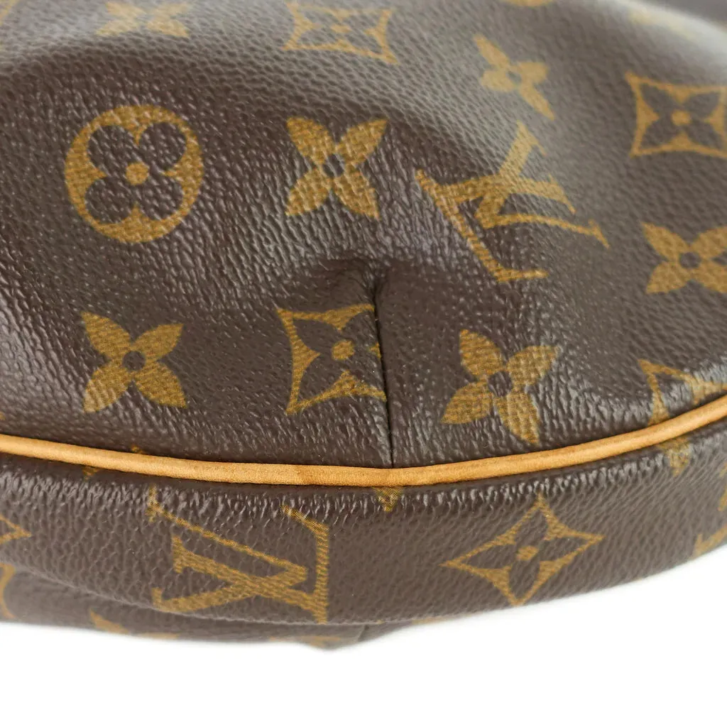 Louis Vuitton Croissant MM Monogram Canvas Shoulder Bag