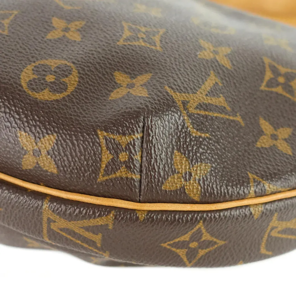 Louis Vuitton Croissant MM Monogram Canvas Shoulder Bag