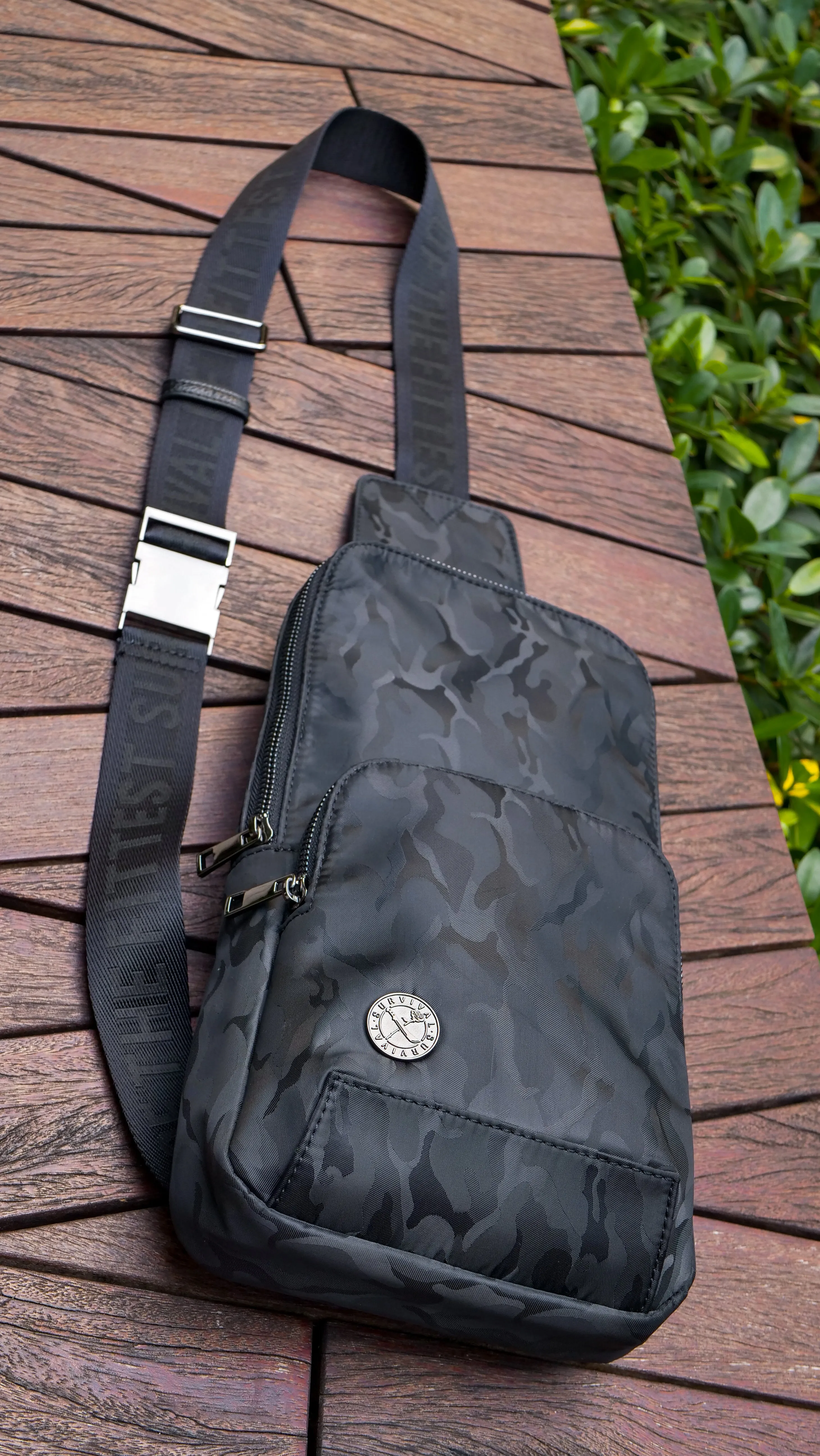 SRVL LUX SIDE BAG