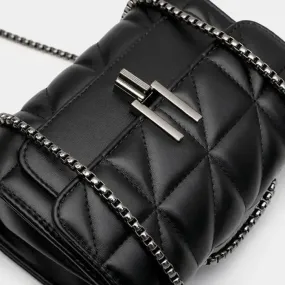 Stylish and Exclusive Crossbody Bag - Perfect for Enhancing Your Outfits!